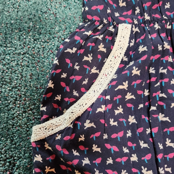Doe and Rae Bunny Pattern dress - Picture 2 of 12